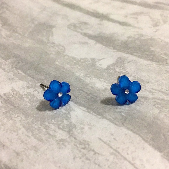 Blue diamond flower earrings - Picture 2 of 3